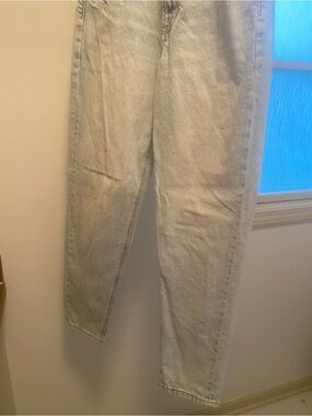 American Eagle Outfitters Mom Jeans Light Blue Jeans